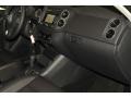 Deep Black Metallic - Tiguan SE Photo No. 23