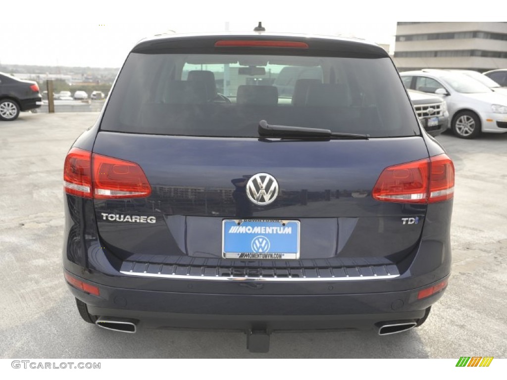 2012 Touareg TDI Sport 4XMotion - Night Blue Metallic / Cornsilk Beige photo #5