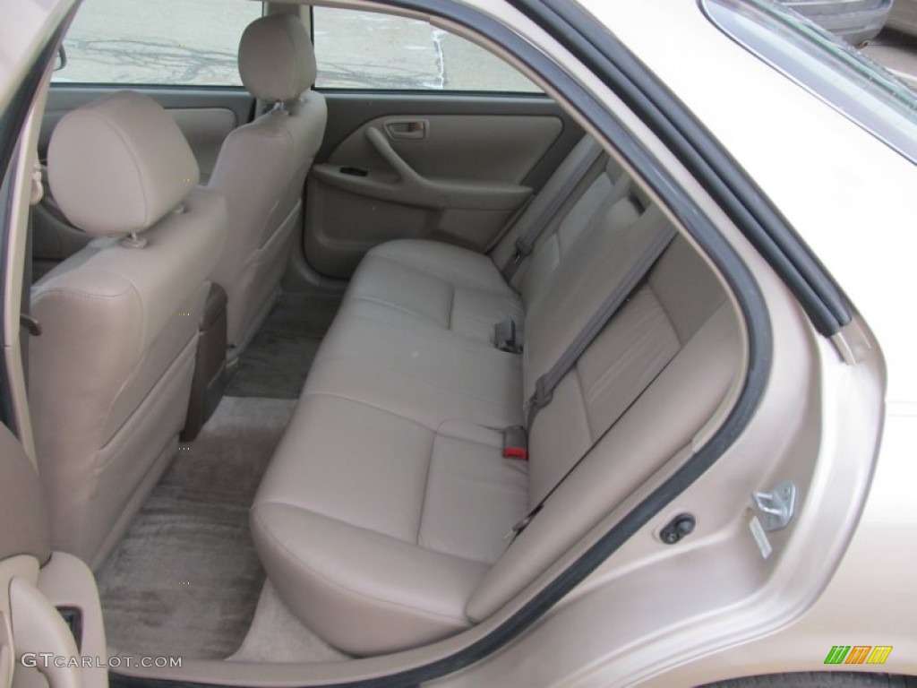 2001 Toyota Camry XLE V6 Rear Seat Photos