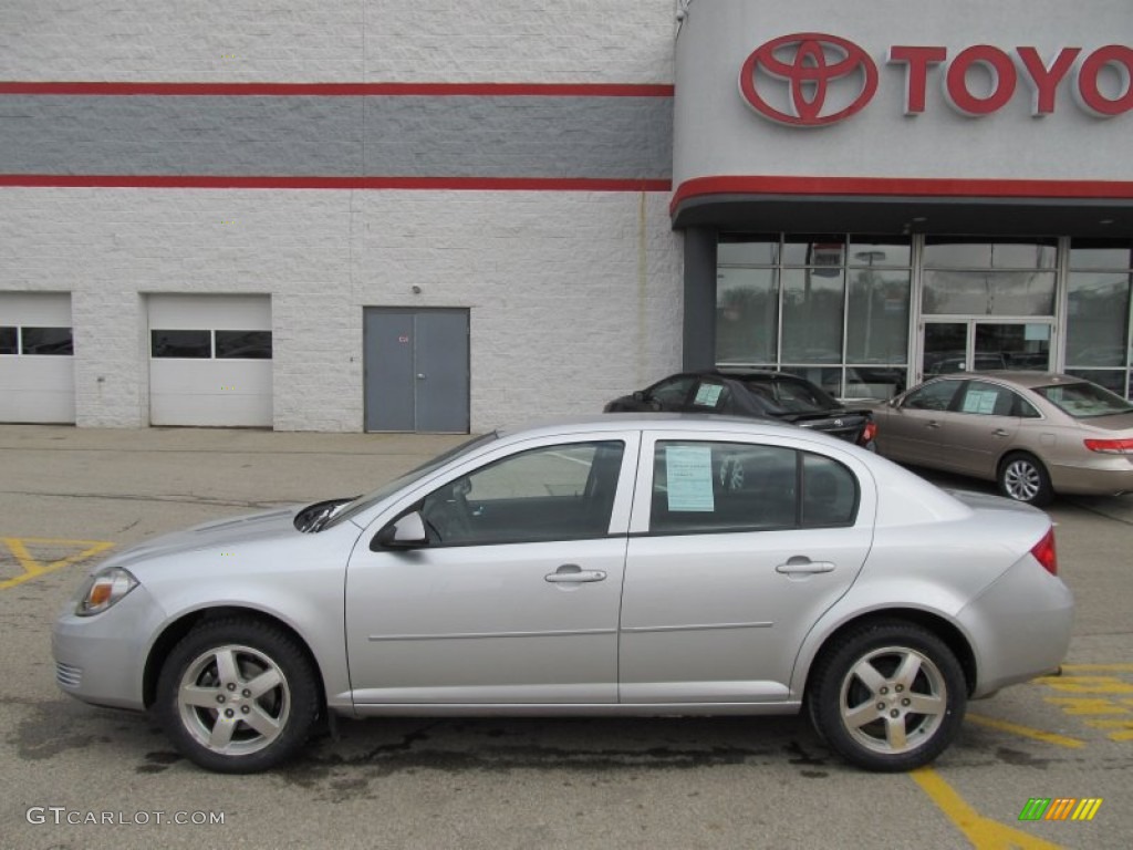 2010 Cobalt LT Sedan - Silver Ice Metallic / Ebony photo #2
