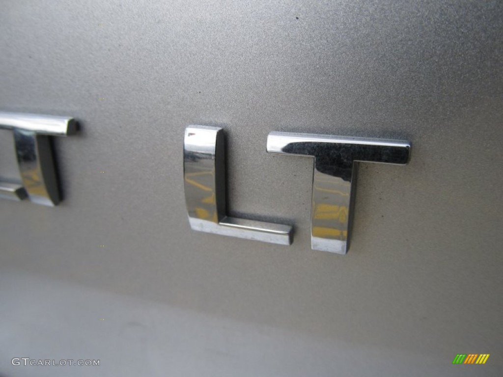 2010 Cobalt LT Sedan - Silver Ice Metallic / Ebony photo #5