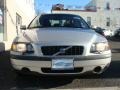 Silver Metallic - S60 2.4 Photo No. 2