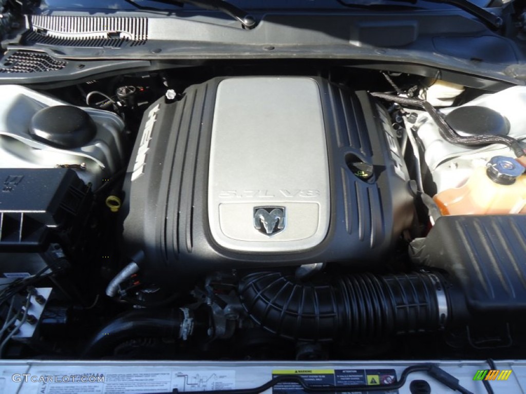 2006 Dodge Magnum R/T 5.7 Liter HEMI OHV 16-Valve V8 Engine Photo #59811915