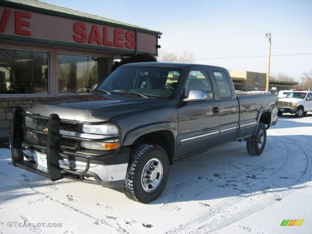 2001 Silverado 2500HD LS Extended Cab 4x4 - Medium Charcoal Gray Metallic / Graphite photo #1