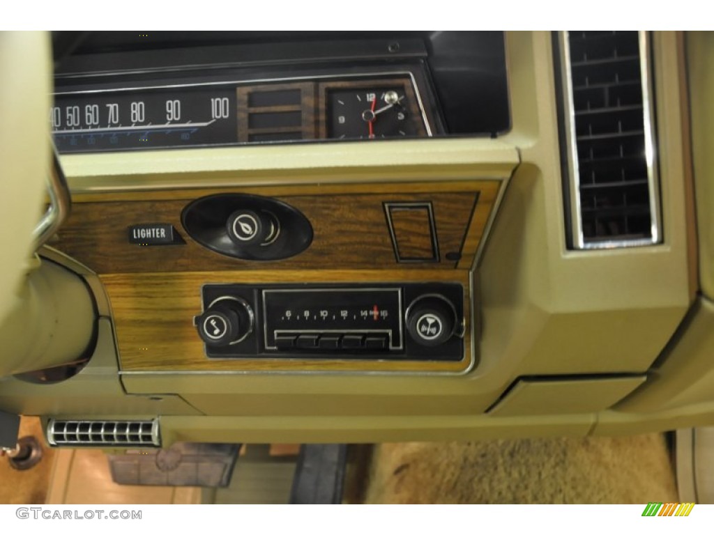 1975 Chevrolet Caprice Classic 4 Door Sedan Controls Photos