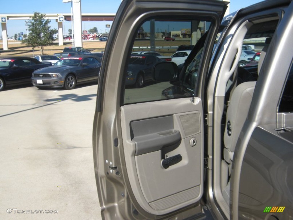 2008 Ram 1500 Lone Star Edition Quad Cab - Light Khaki Metallic / Khaki photo #17