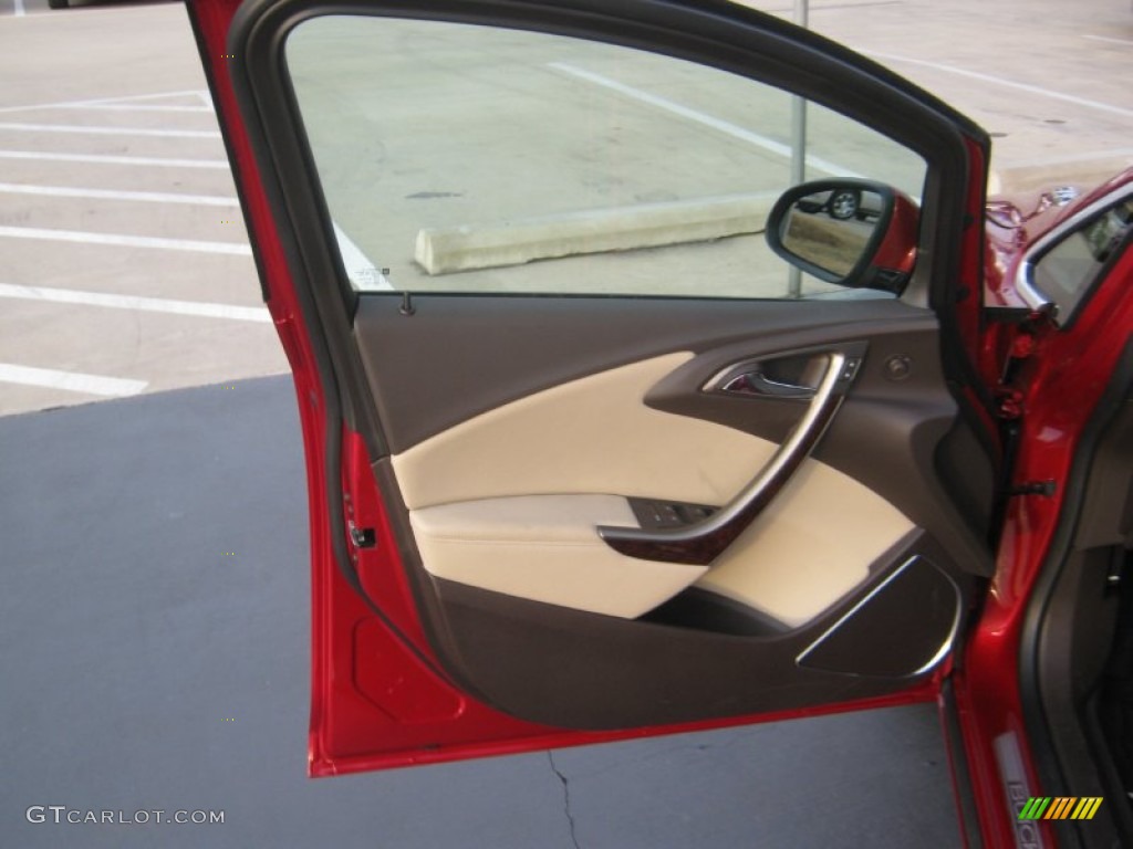 2012 Buick Verano FWD Cashmere Door Panel Photo #59818190