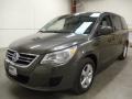 Meteor Gray Metallic - Routan SEL Photo No. 1