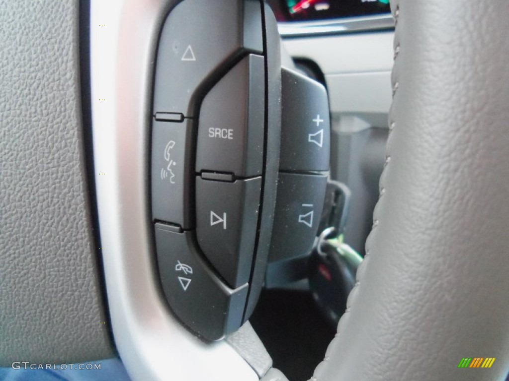 2011 Chevrolet Traverse LT AWD Controls Photo #59819822