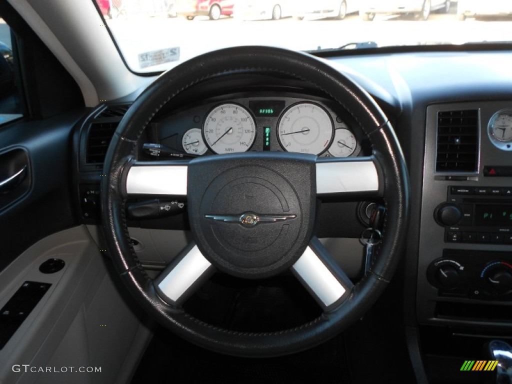 2006 Chrysler 300 Touring Dark Slate Gray/Light Graystone Steering Wheel Photo #59821319