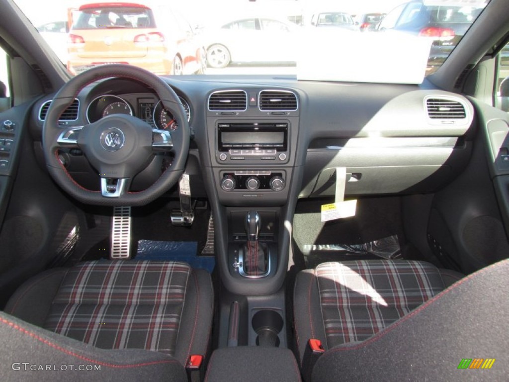 2012 Volkswagen GTI 4 Door Interlagos Plaid Cloth Dashboard Photo #59821352