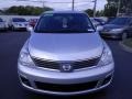 Brilliant Silver - Versa 1.8 S Hatchback Photo No. 3