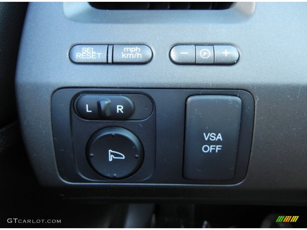 2011 Honda Civic Si Coupe Controls Photo #59822576