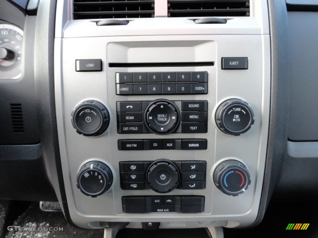 2010 Ford Escape XLT V6 4WD Controls Photo #59822697