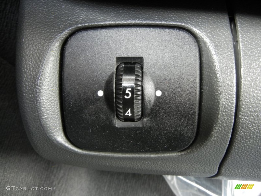 2004 Mercedes-Benz S 430 Sedan Controls Photo #59822762