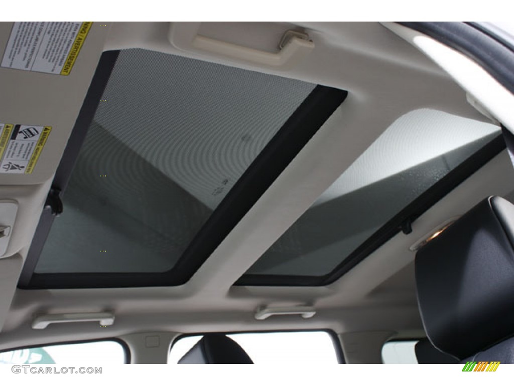 2011 Land Rover LR2 HSE Sunroof Photo #59826089
