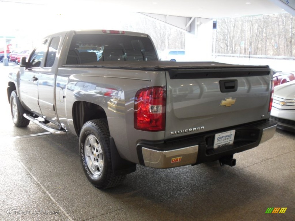 2008 Silverado 1500 LT Extended Cab 4x4 - Graystone Metallic / Ebony photo #4