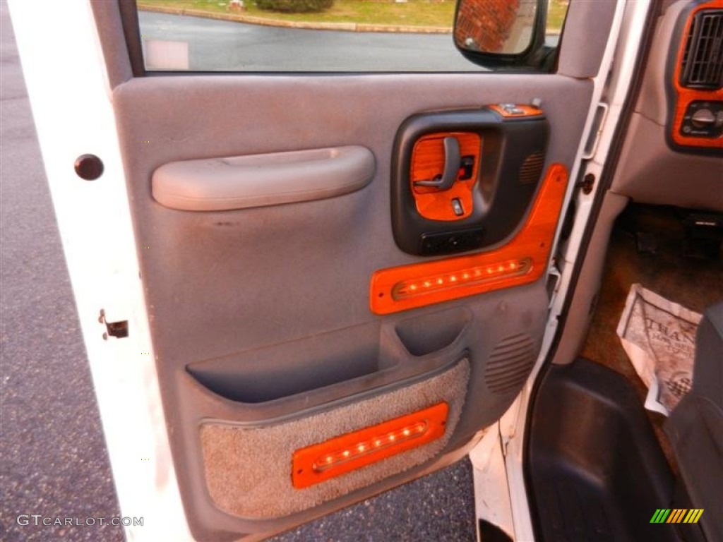 1998 Savana Van 1500 Passenger Conversion - White / Gray photo #19