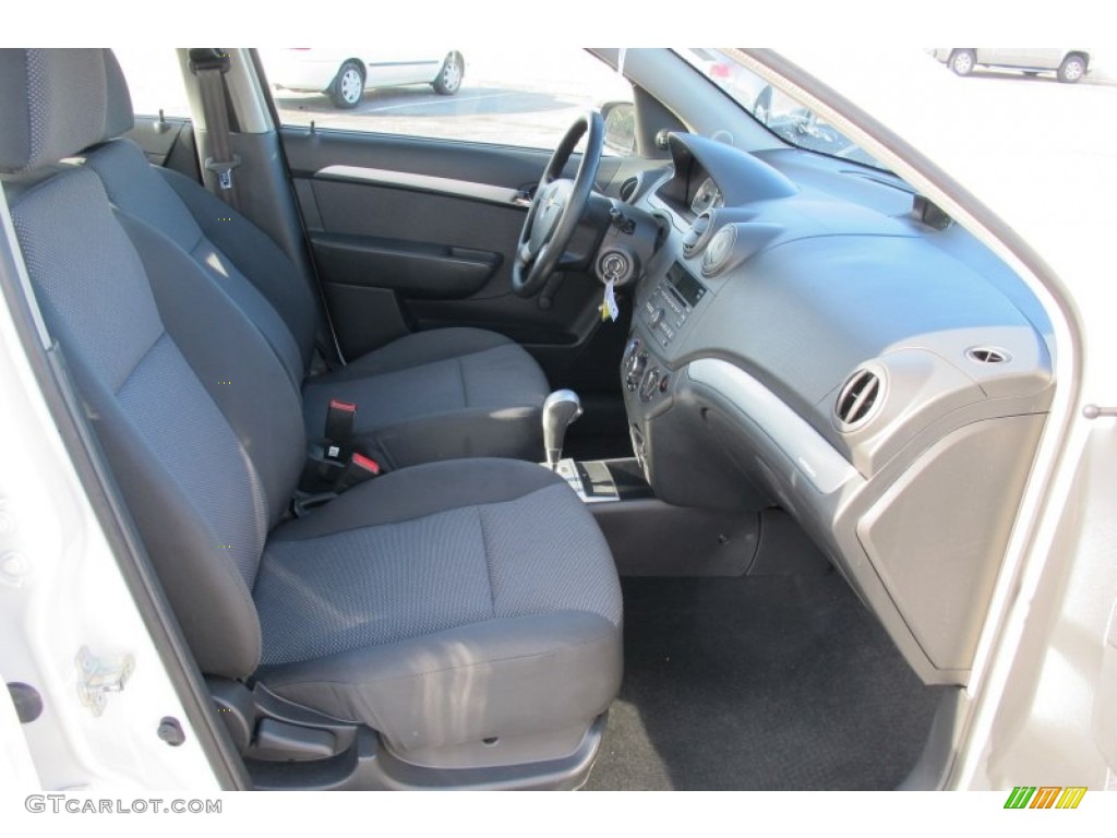 2010 Aveo LT Sedan - Summit White / Charcoal photo #15