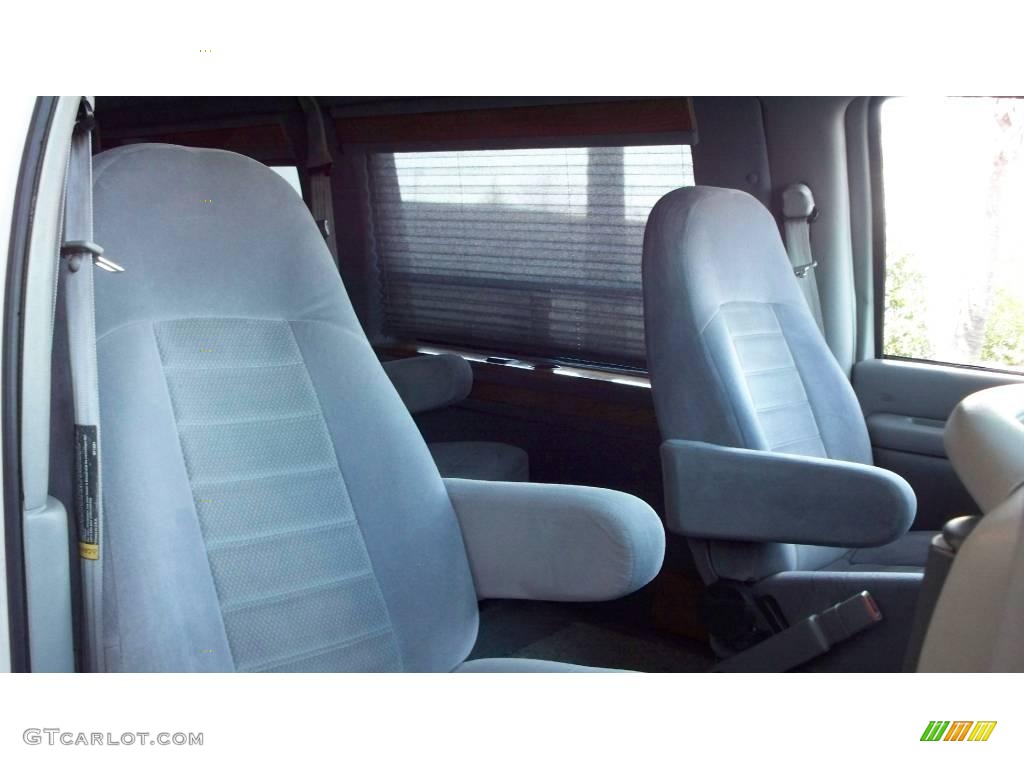 1997 Chevy Van G1500 Passenger - Olympic White / Gray photo #14