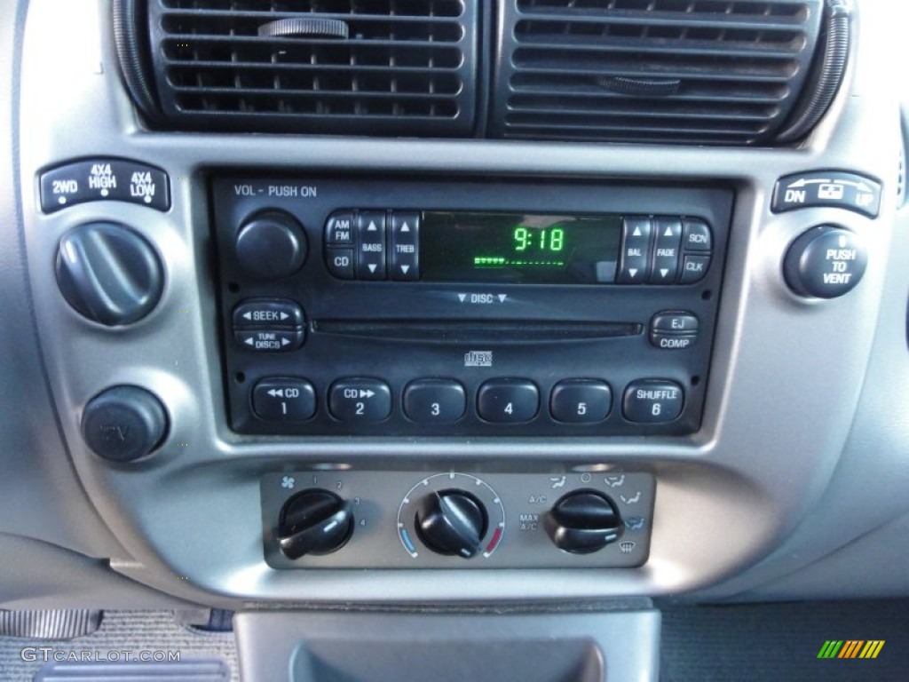 2005 Ford Explorer Sport Trac XLT 4x4 Audio System Photos
