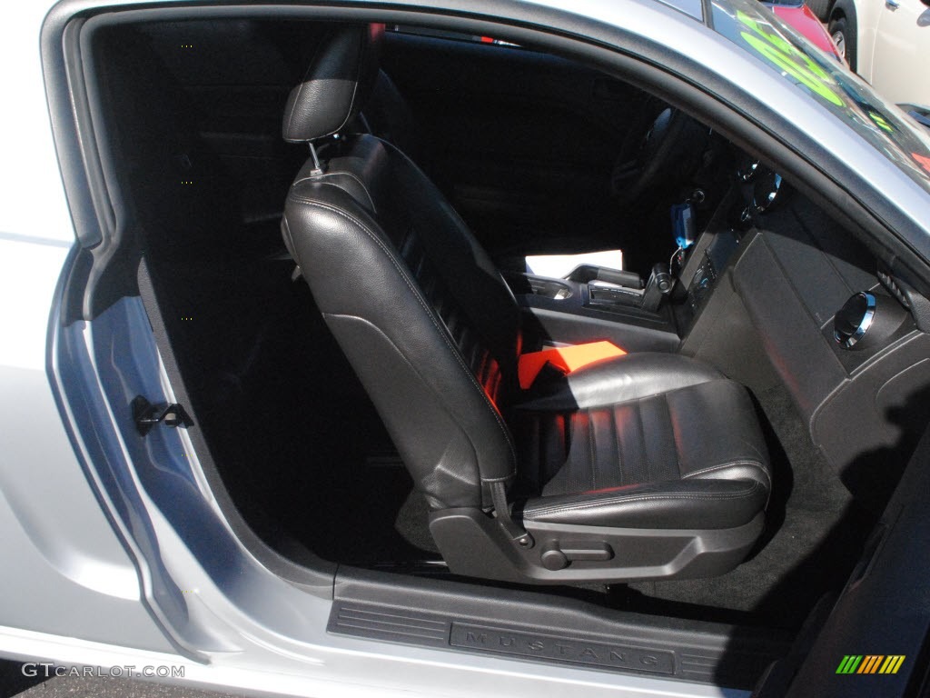 2005 Mustang GT Premium Coupe - Satin Silver Metallic / Dark Charcoal photo #3