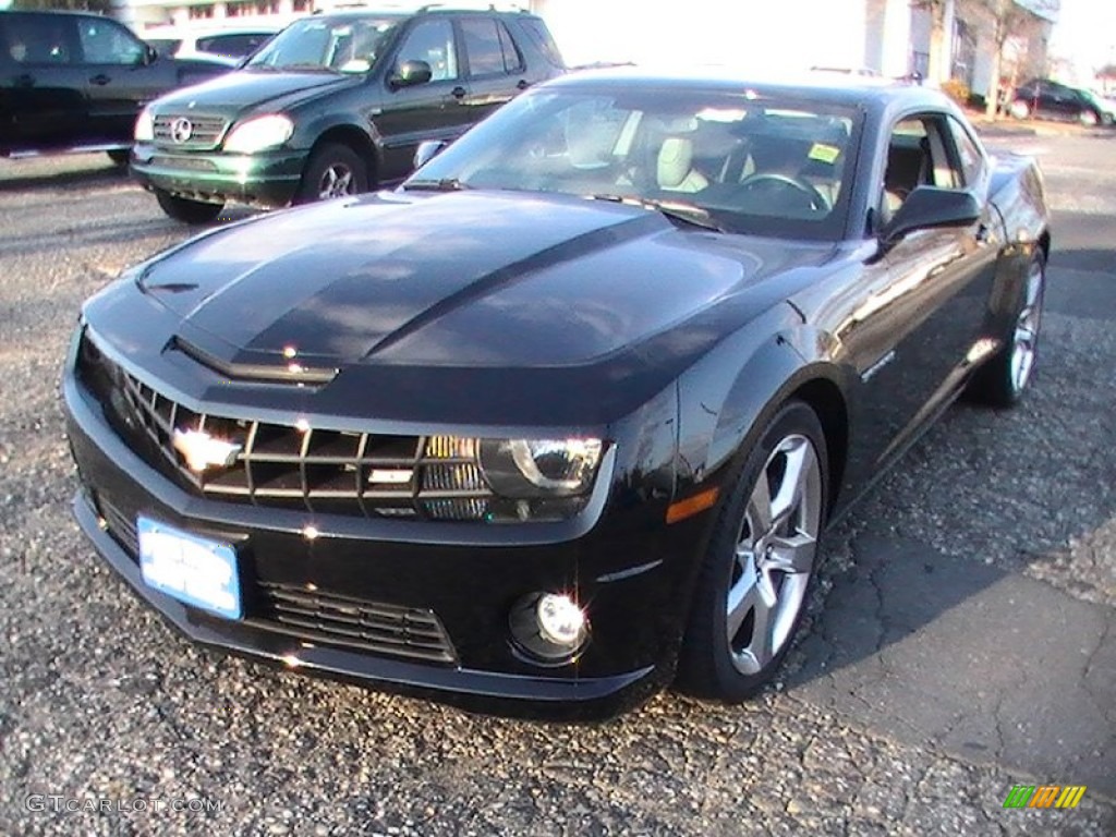 Black Chevrolet Camaro