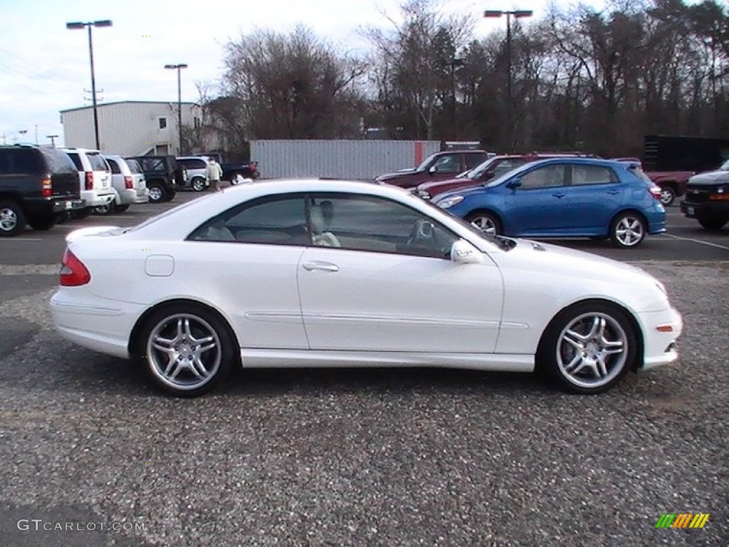 2009 CLK 550 Coupe - Arctic White / Stone photo #7