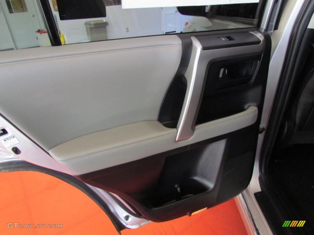 2010 4Runner SR5 4x4 - Classic Silver Metallic / Graphite photo #10