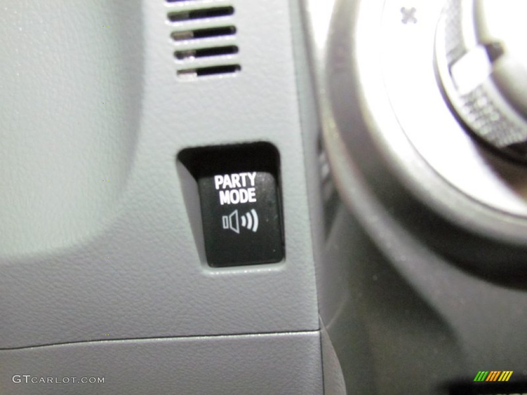 2010 4Runner SR5 4x4 - Classic Silver Metallic / Graphite photo #22