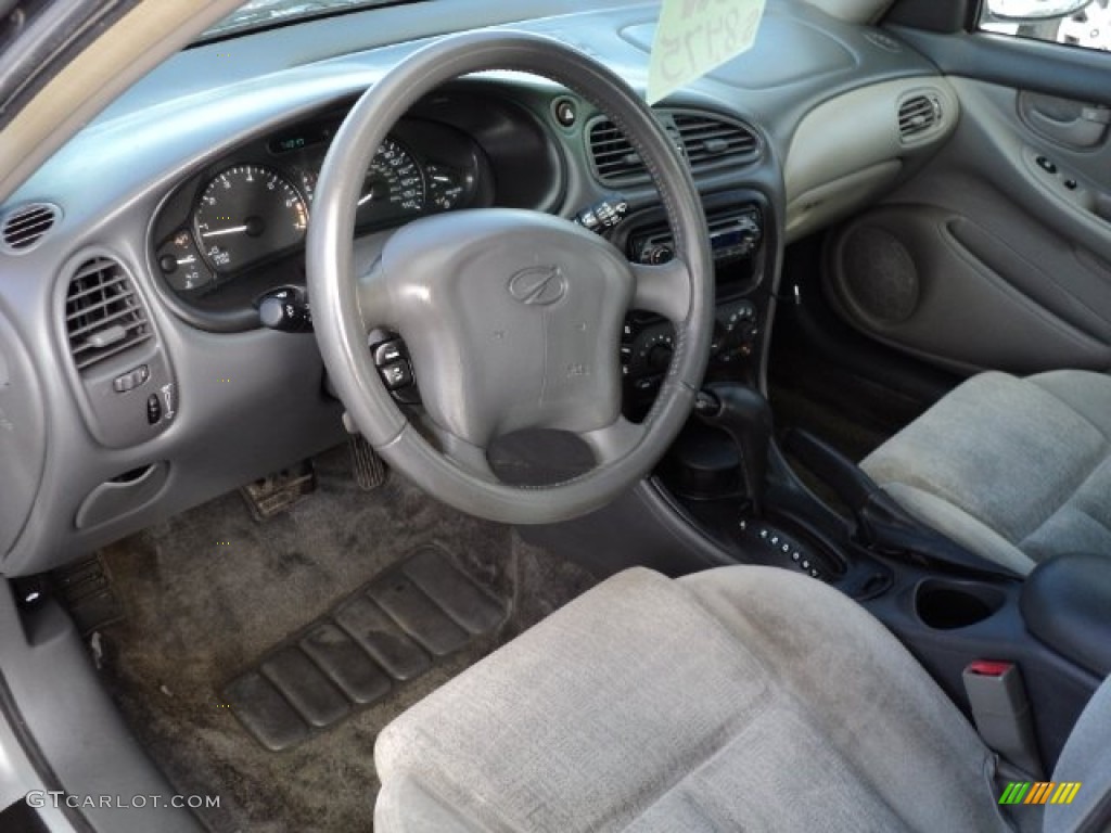 2004 Oldsmobile Alero GL1 Sedan interior Photos
