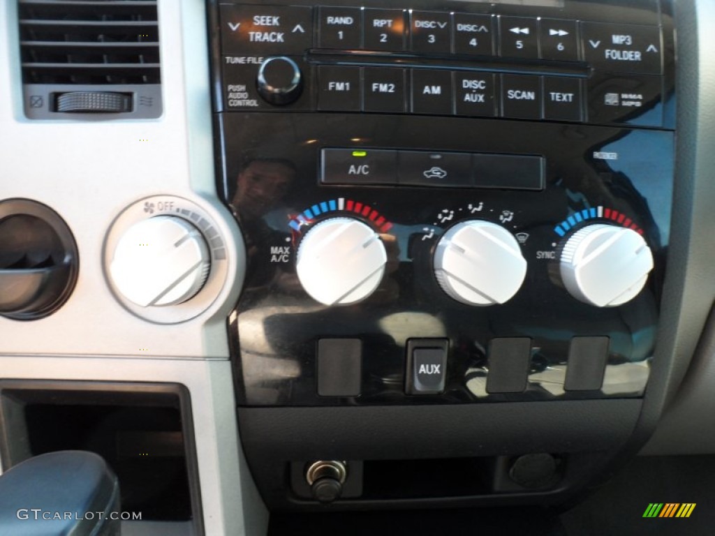 2008 Tundra Double Cab - Timberland Green Mica / Graphite Gray photo #34