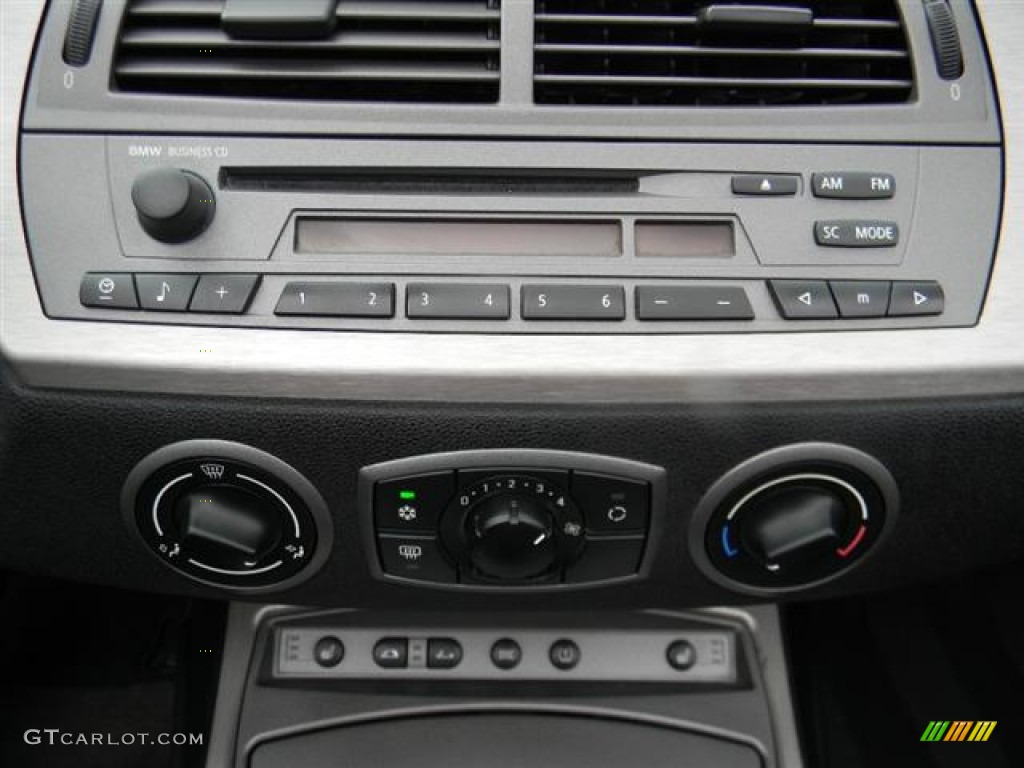 2004 BMW Z4 3.0i Roadster Controls Photo #59843355