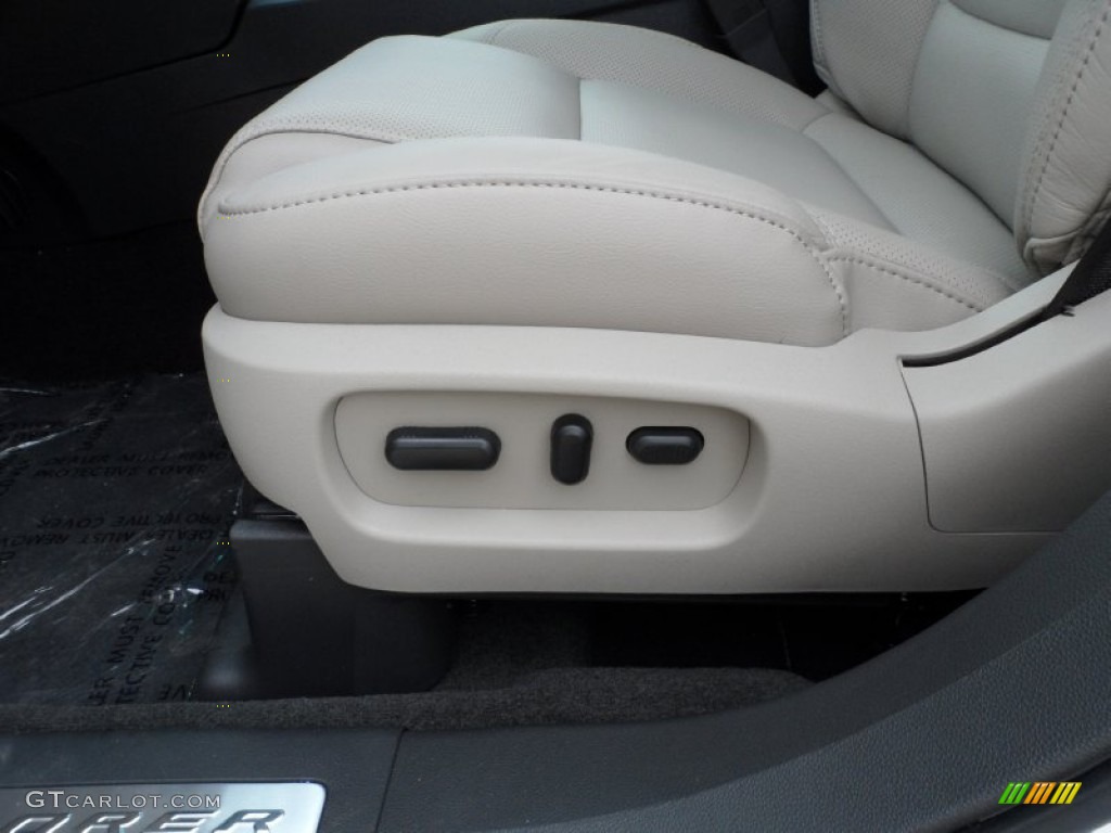 2012 Explorer Limited - White Platinum Tri-Coat / Medium Light Stone photo #30