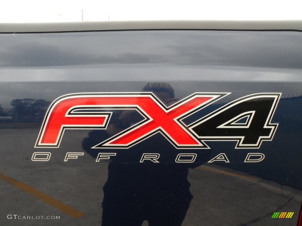 2012 F250 Super Duty Lariat Crew Cab 4x4 - Dark Blue Pearl Metallic / Black photo #19