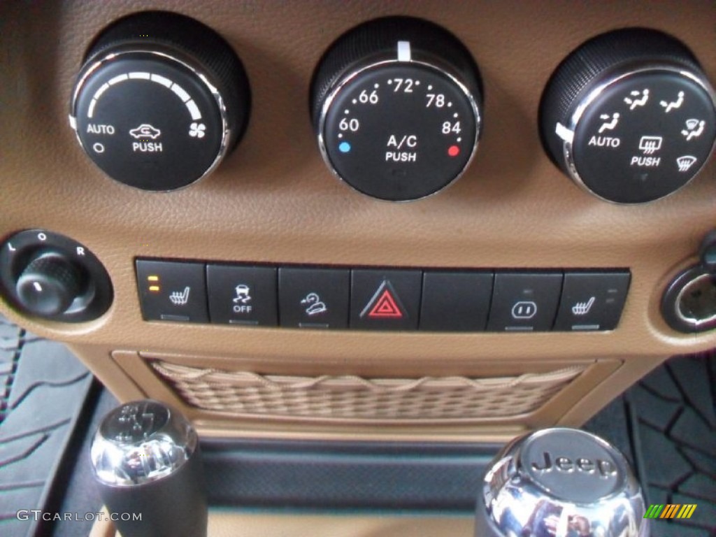 2012 Jeep Wrangler Unlimited Sahara 4x4 Controls Photo #59850737