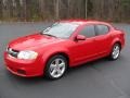 Front 3/4 View of 2011 Avenger Mainstreet