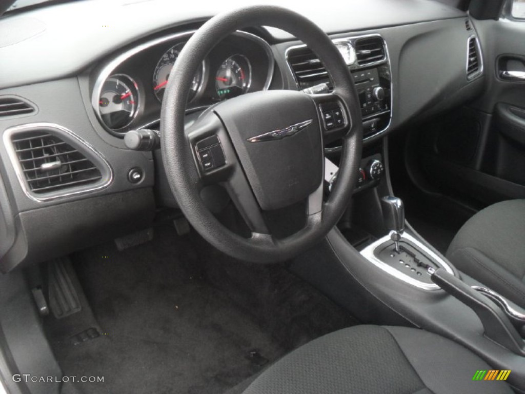 2011 Chrysler 200 LX Dashboard Photos
