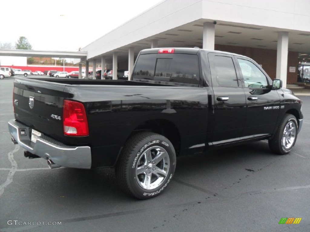 2012 Ram 1500 Big Horn Quad Cab 4x4 - Black / Dark Slate Gray/Medium Graystone photo #4