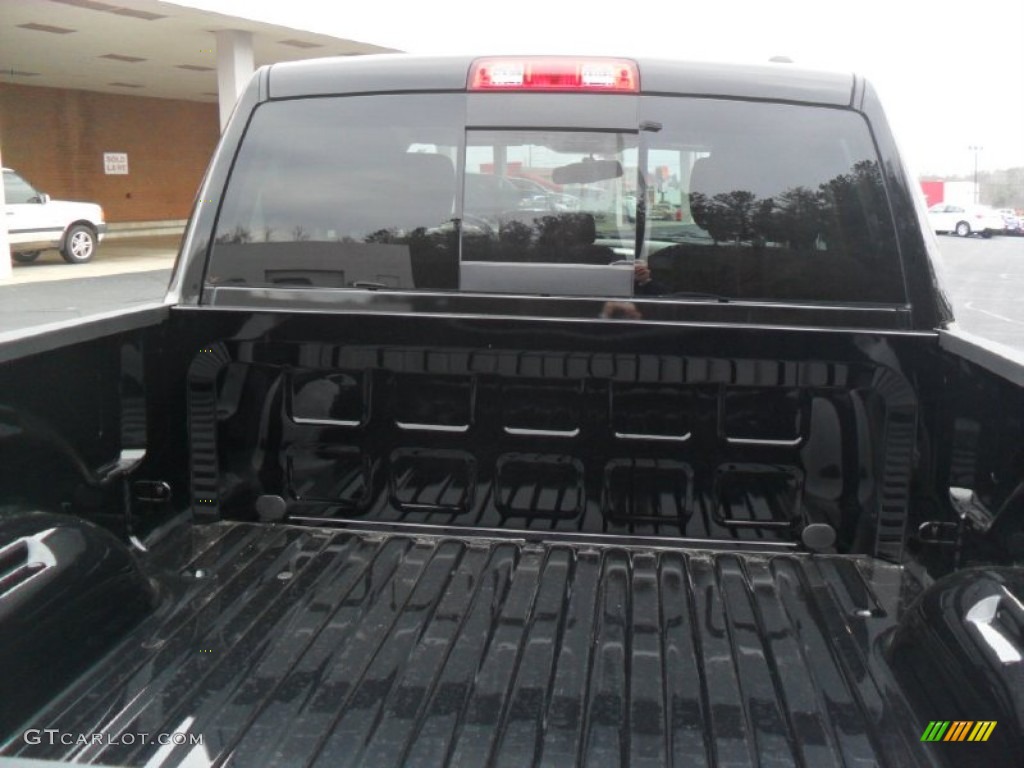 2012 Ram 1500 Big Horn Quad Cab 4x4 - Black / Dark Slate Gray/Medium Graystone photo #17