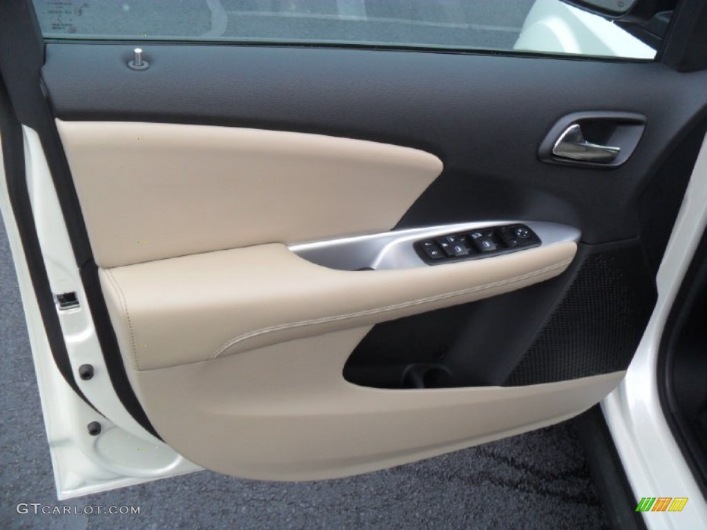 2012 Dodge Journey SXT AWD Door Panel Photos