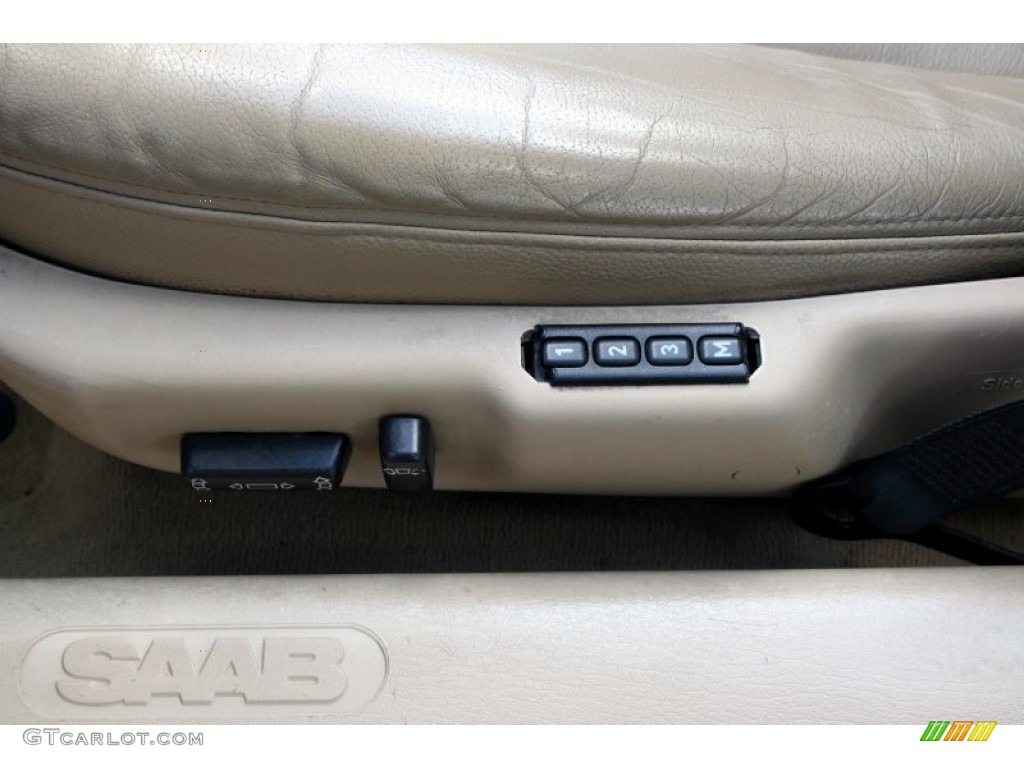 2002 9-3 SE Convertible - Cosmic Blue Metallic / Sand Beige photo #37