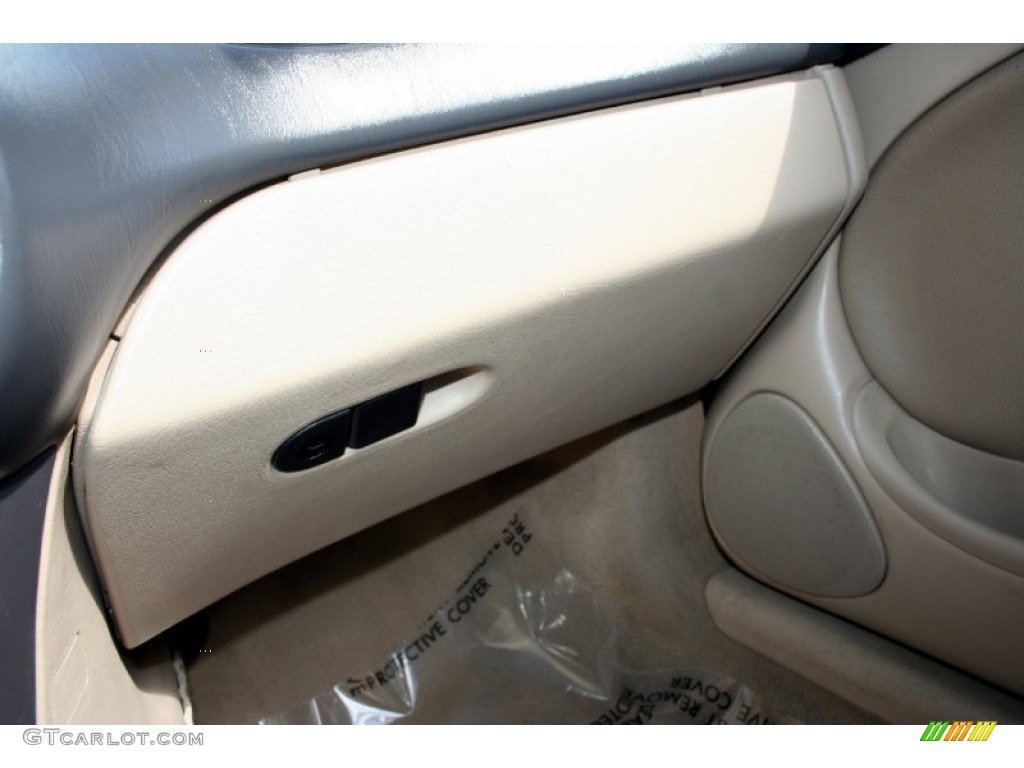2002 9-3 SE Convertible - Cosmic Blue Metallic / Sand Beige photo #66