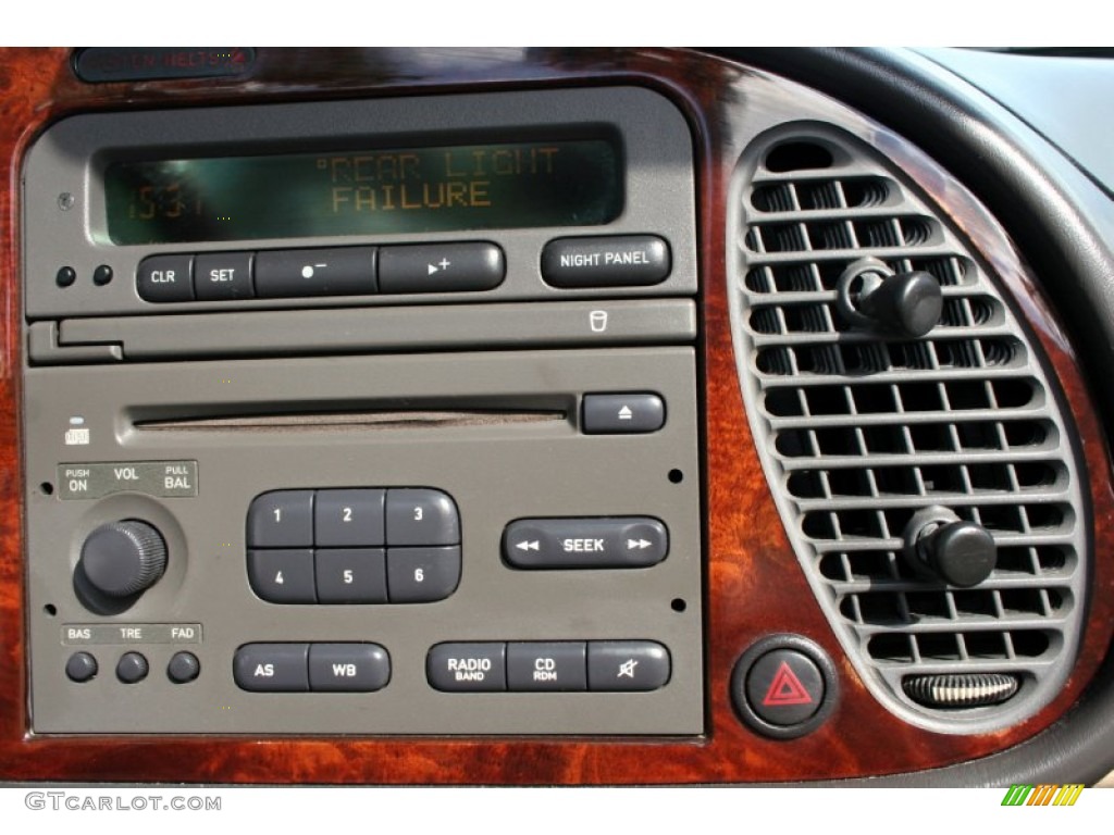 2002 9-3 SE Convertible - Cosmic Blue Metallic / Sand Beige photo #70