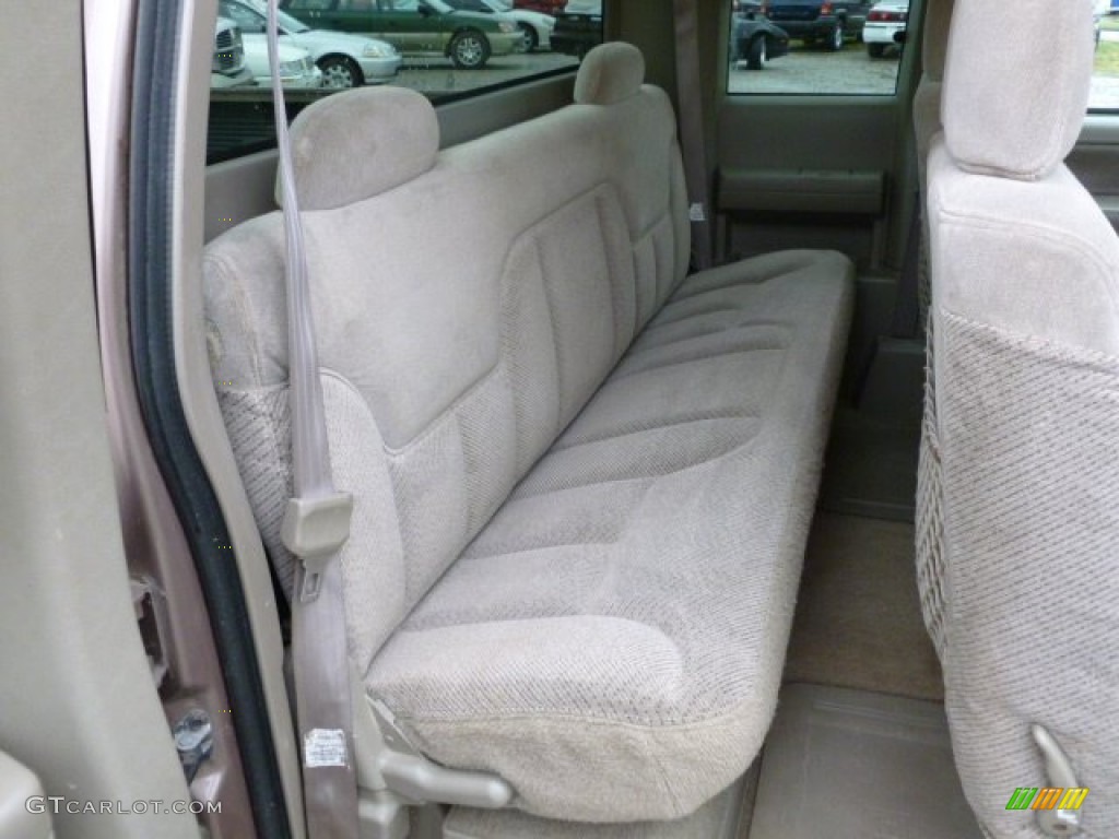 1997 GMC Sierra 1500 SLE Extended Cab 4x4 Rear Seat Photo #59853115