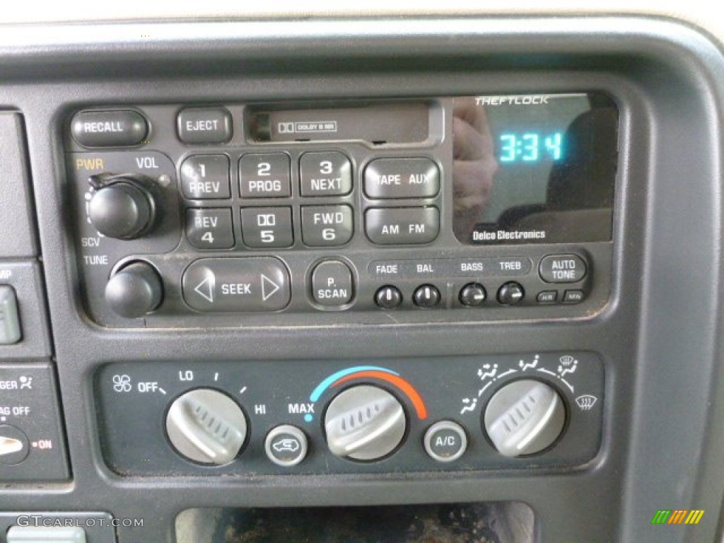 1997 GMC Sierra 1500 SLE Extended Cab 4x4 Audio System Photo #59853169