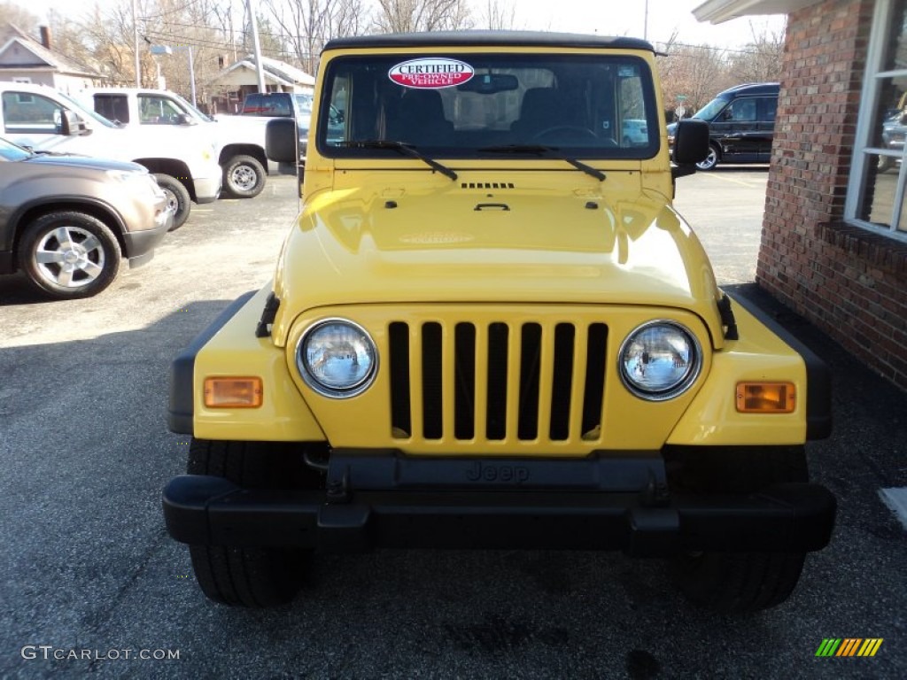 2004 Wrangler Unlimited 4x4 - Solar Yellow / Dark Slate Gray photo #23