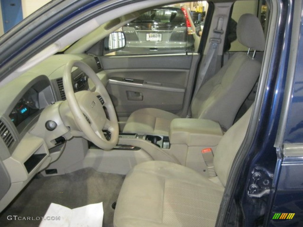 2006 Grand Cherokee Laredo - Midnight Blue Pearl / Medium Slate Gray photo #18