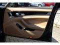 Black - Panamera 4 Photo No. 26