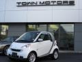 Crystal White - fortwo passion coupe Photo No. 11